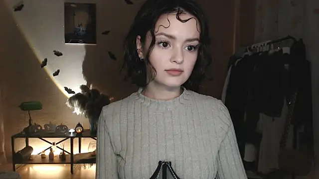 CuteRuby99 online show from 10-31-25, 03:24