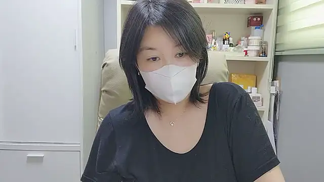 HaNa Kim online show from 06-22-26, 03:47