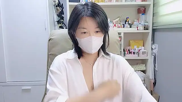 HaNa Kim online show from 07-28-26, 03:24