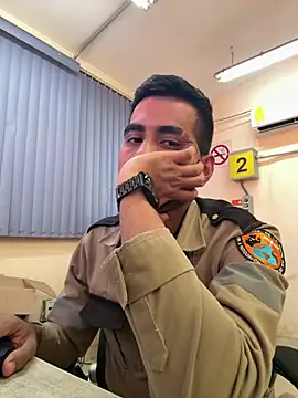 EnriquePersian197 online show from 02-20-25, 09:53