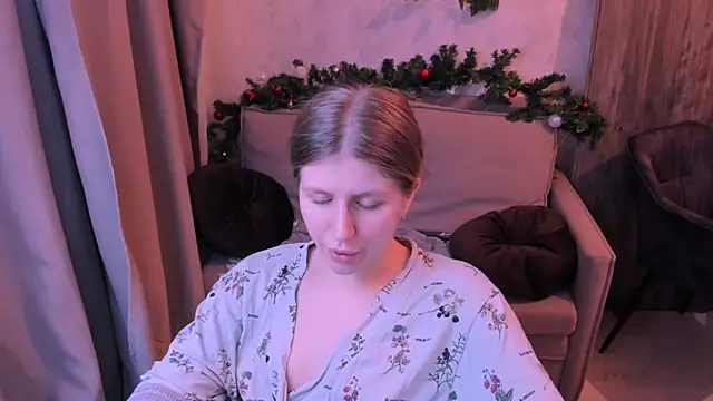 Snapshot of kirraa_ chatting on 12-19-24, 10:00 kirraa online show from 12-19-24, 10:00