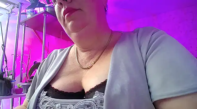 Snapshot of _Sweet_Woman chatting on 01-07-25, 12:20  Sweet Woman online show from 01-07-25, 12:20