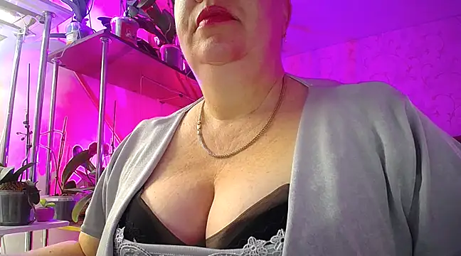 Snapshot of _Sweet_Woman chatting on 01-24-25, 04:16  Sweet Woman online show from 01-24-25, 04:16