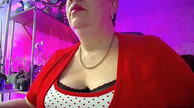 Snapshot of _Sweet_Woman chatting on 02-14-25, 02:12  Sweet Woman online show from 02-14-25, 02:12