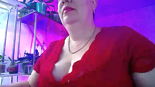 Snapshot of _Sweet_Woman chatting on 09-17-25, 04:25  Sweet Woman online show from 09-17-25, 04:25