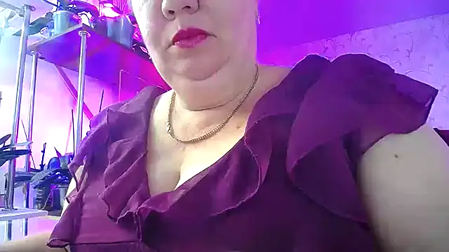 Snapshot of _Sweet_Woman chatting on 09-28-25, 05:24  Sweet Woman online show from 09-28-25, 05:24