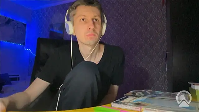 Aki-Laky online show from 01-14-26, 06:13