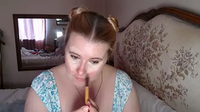 Snapshot of JosieAndYou chatting on 04-05-26, 10:34 JosieAndYou online show from 04-05-26, 10:34