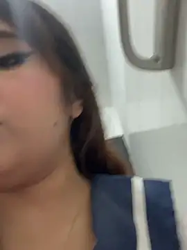 Snapshot of melyescobar chatting on 06-25-26, 03:39 melyescobar online show from 06-25-26, 03:39