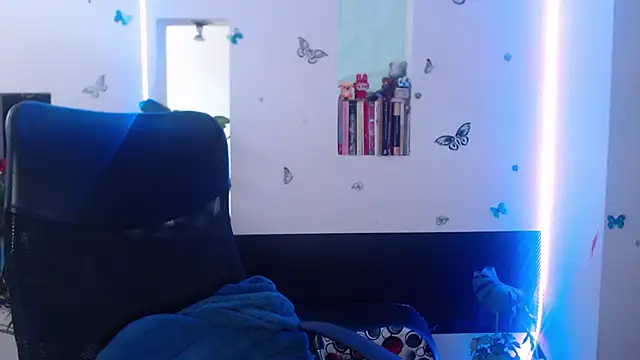 Lia-mitch online show from 02-20-26, 01:55