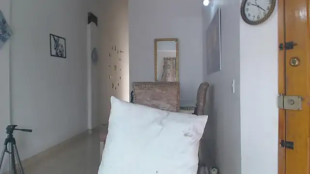 divinepleasury online show from 10-22-25, 03:23