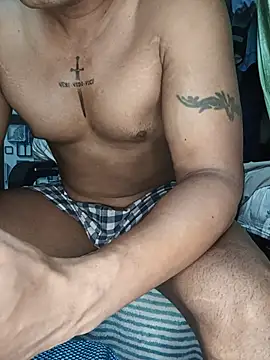 Snapshot of loveboyrp chatting on 07-23-26, 03:04 loveboyrp online show from 07-23-26, 03:04