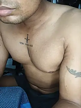 Snapshot of loveboyrp chatting on 07-25-26, 03:31 loveboyrp online show from 07-25-26, 03:31