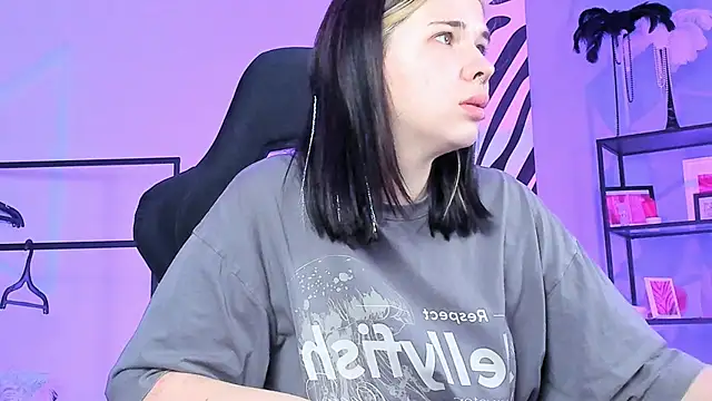 AliceSunday online show from 11-06-25, 02:01