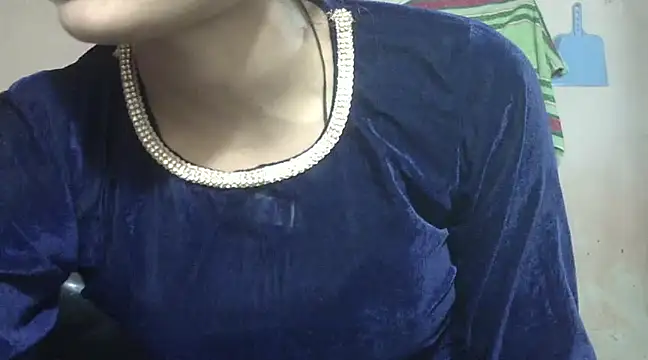 Snapshot of Aayesha chatting on 12-03-24, 04:06 Aayesha online show from 12-03-24, 04:06