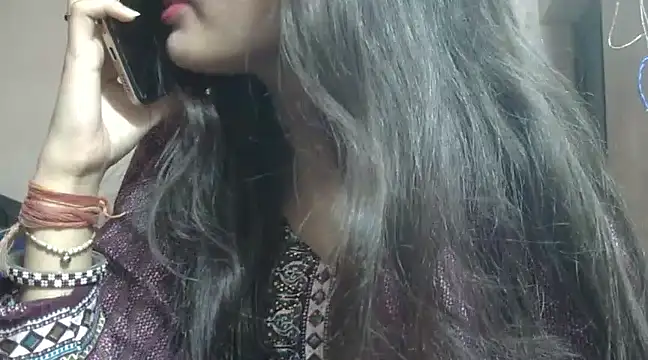 Snapshot of Aayesha chatting on 01-19-25, 12:17 Aayesha online show from 01-19-25, 12:17