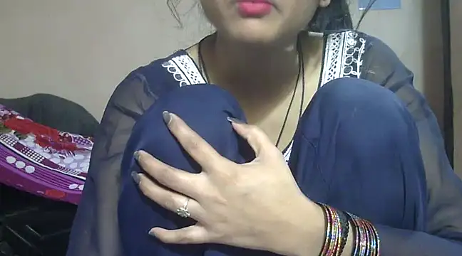 Snapshot of Aayesha chatting on 01-26-25, 06:38 Aayesha online show from 01-26-25, 06:38