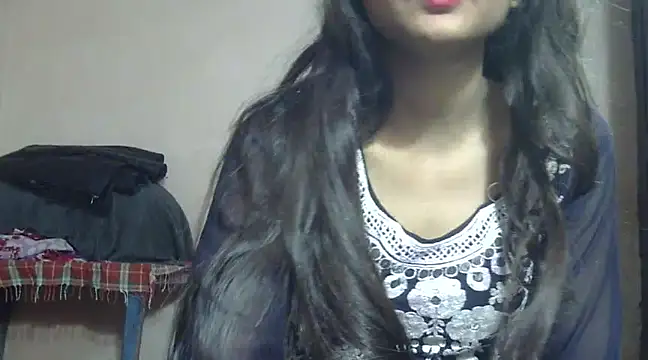 Snapshot of Aayesha chatting on 01-26-25, 10:55 Aayesha online show from 01-26-25, 10:55