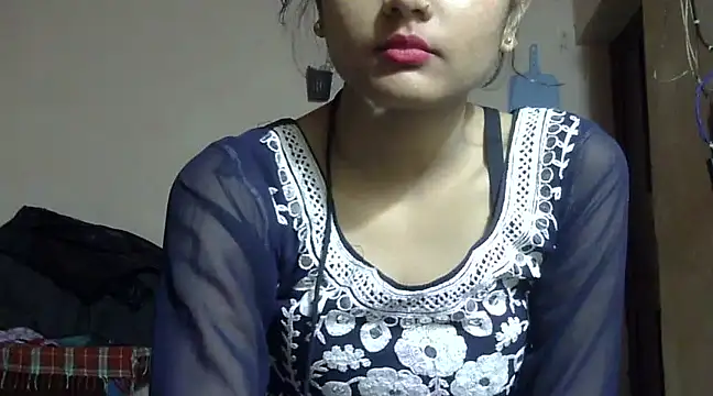 Snapshot of Aayesha chatting on 01-26-25, 01:58 Aayesha online show from 01-26-25, 01:58
