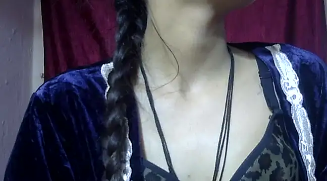 Snapshot of Aayesha chatting on 02-12-25, 08:49 Aayesha online show from 02-12-25, 08:49