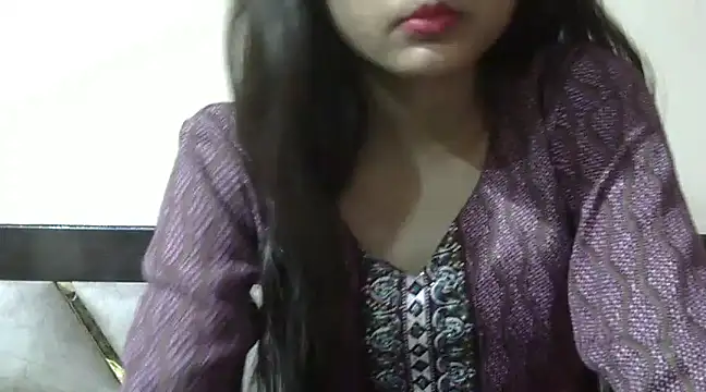 Snapshot of Aayesha chatting on 02-22-25, 11:24 Aayesha online show from 02-22-25, 11:24