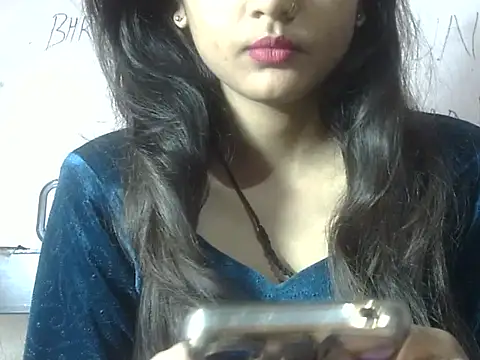 Snapshot of Aayesha chatting on 02-01-26, 04:55 Aayesha online show from 02-01-26, 04:55