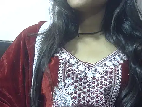 Snapshot of Aayesha chatting on 02-06-26, 01:10 Aayesha online show from 02-06-26, 01:10