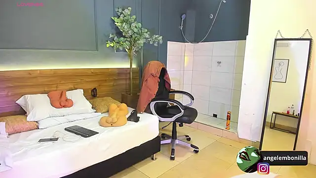 megan morgan01 online show from 01-09-26, 12:30