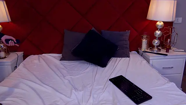 MinnieDrew online show from 01-15-26, 01:54