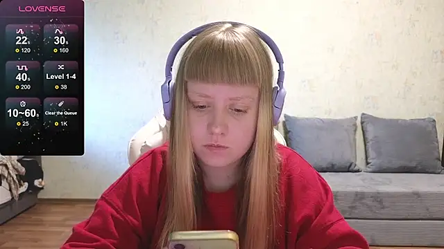 Snapshot of June_shy0 chatting on 05-05-26, 08:11 June shy0 online show from 05-05-26, 08:11
