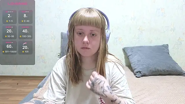 Snapshot of June_shy0 chatting on 06-22-26, 08:22 June shy0 online show from 06-22-26, 08:22
