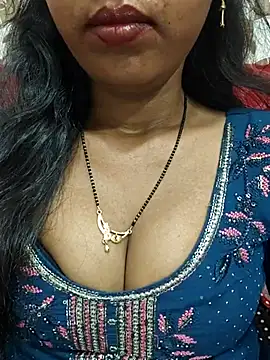 Snapshot of Sharmila-Singh chatting on 06-23-26, 09:40 Sharmila-Singh online show from 06-23-26, 09:40