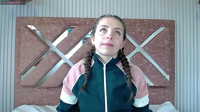  isaabellaa online show from 04-07-26, 12:27