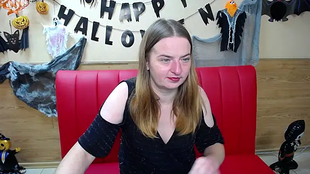 FreyaDak online show from 10-27-25, 06:01