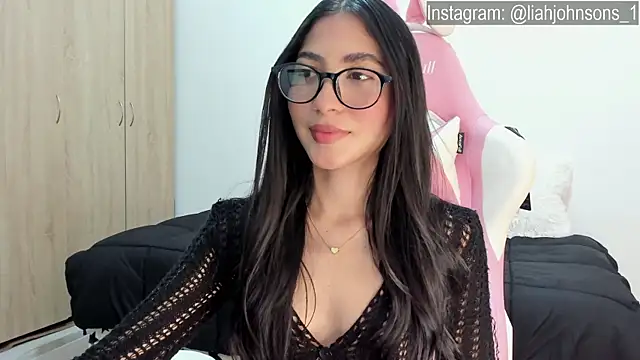 Sweetnaughtygirl  online show from 02-06-25, 04:10