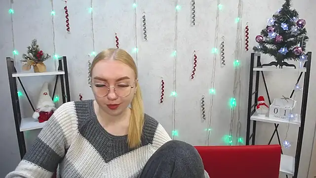 BeatriceFly online show from 01-03-25, 09:15