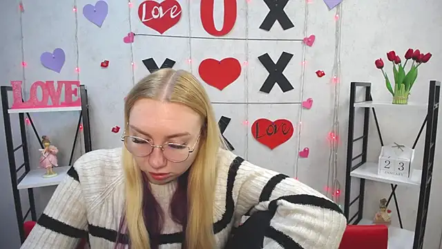 BeatriceFly online show from 01-23-25, 07:11