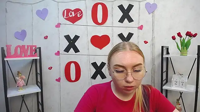 BeatriceFly online show from 01-27-25, 03:50