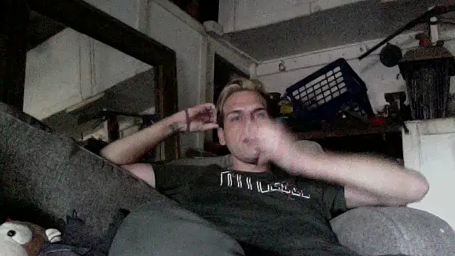 Dreagon79 online show from 05-03-26, 05:19