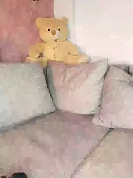 Cat Sharisa online show from 01-26-25, 08:25