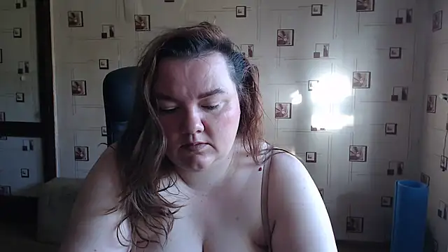 Snapshot of TasyaBigTTs chatting on 06-22-26, 03:36 TasyaBigTTs online show from 06-22-26, 03:36