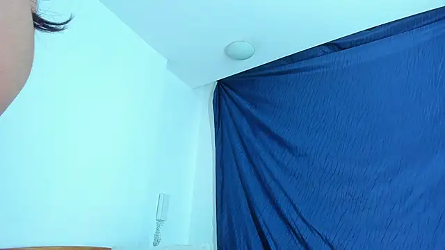 emiily15   online show from 01-06-25, 09:11