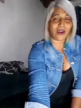 Snapshot of Goodgirlsue_77 chatting on 06-04-26, 04:35 Goodgirlsue 77 online show from 06-04-26, 04:35