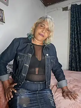 Snapshot of Goodgirlsue_77 chatting on 07-04-26, 02:56 Goodgirlsue 77 online show from 07-04-26, 02:56