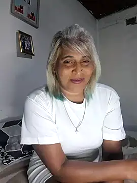 Snapshot of Goodgirlsue_77 chatting on 07-16-26, 04:35 Goodgirlsue 77 online show from 07-16-26, 04:35