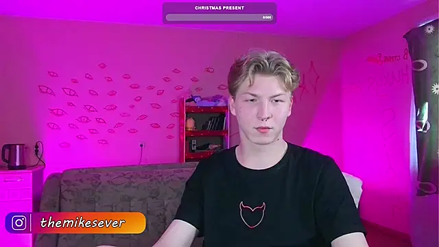 Snapshot of TheMikeSever chatting on 12-14-24, 07:29 TheMikeSever online show from 12-14-24, 07:29