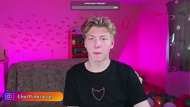 Snapshot of TheMikeSever chatting on 12-15-24, 04:18 TheMikeSever online show from 12-15-24, 04:18