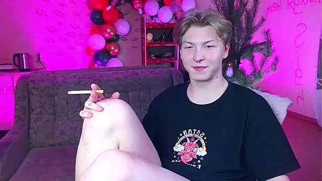 Snapshot of TheMikeSever chatting on 01-03-25, 04:37 TheMikeSever online show from 01-03-25, 04:37