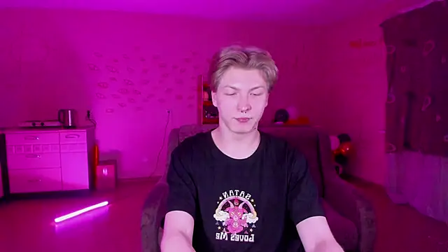 Snapshot of TheMikeSever chatting on 01-14-25, 05:34 TheMikeSever online show from 01-14-25, 05:34