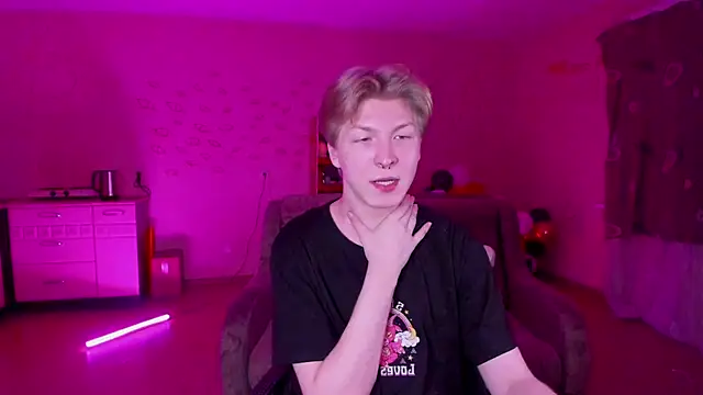 Snapshot of TheMikeSever chatting on 01-14-25, 08:48 TheMikeSever online show from 01-14-25, 08:48